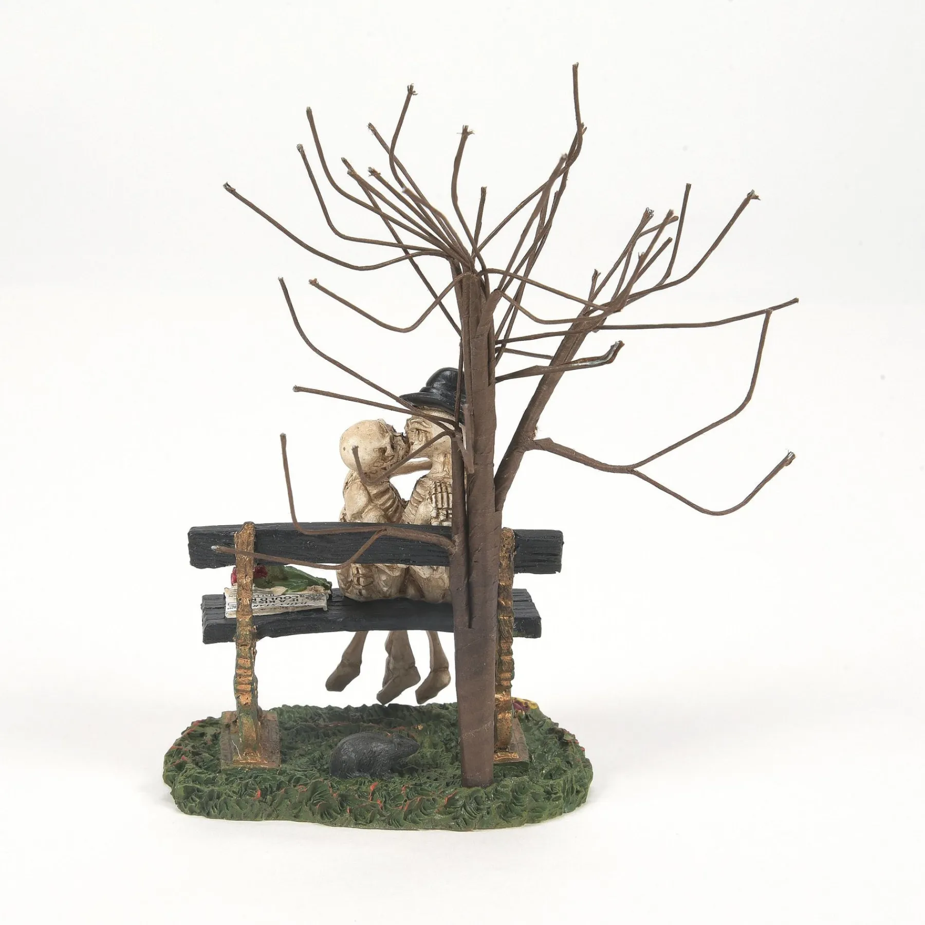 Department 56 Halloween Village Accessories>Kiss Of Death