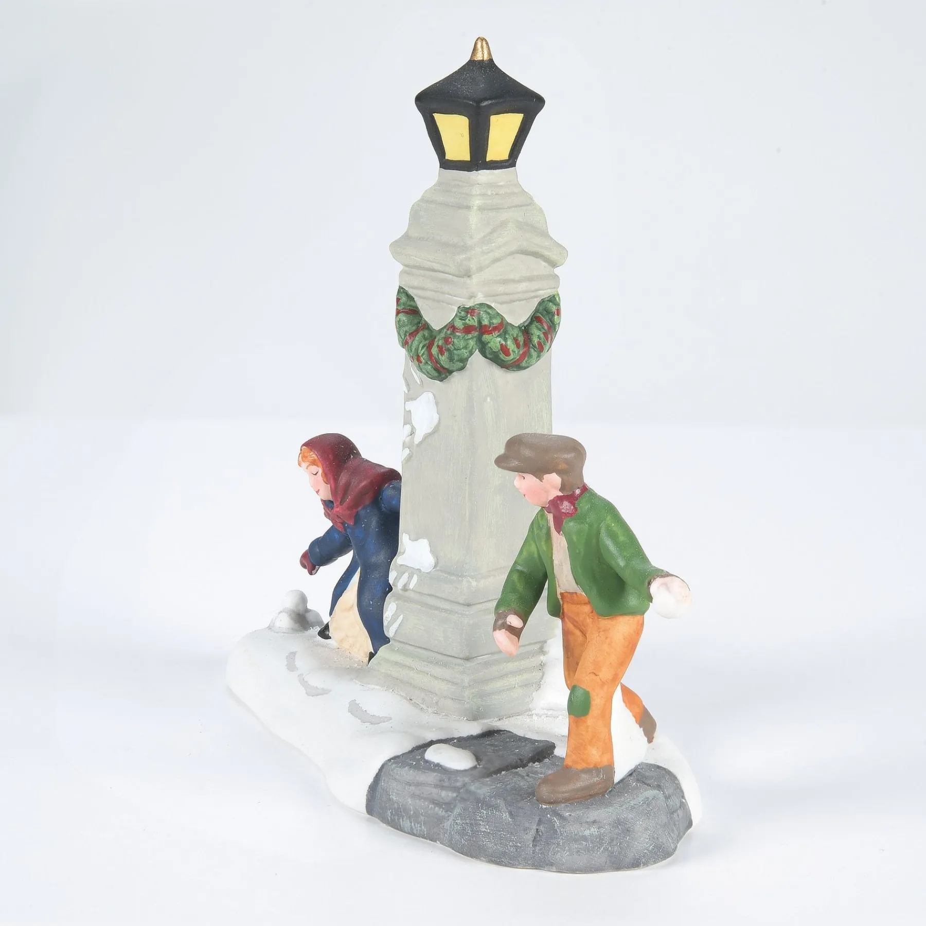 Department 56 Dickens Village Series>Snowball Fun