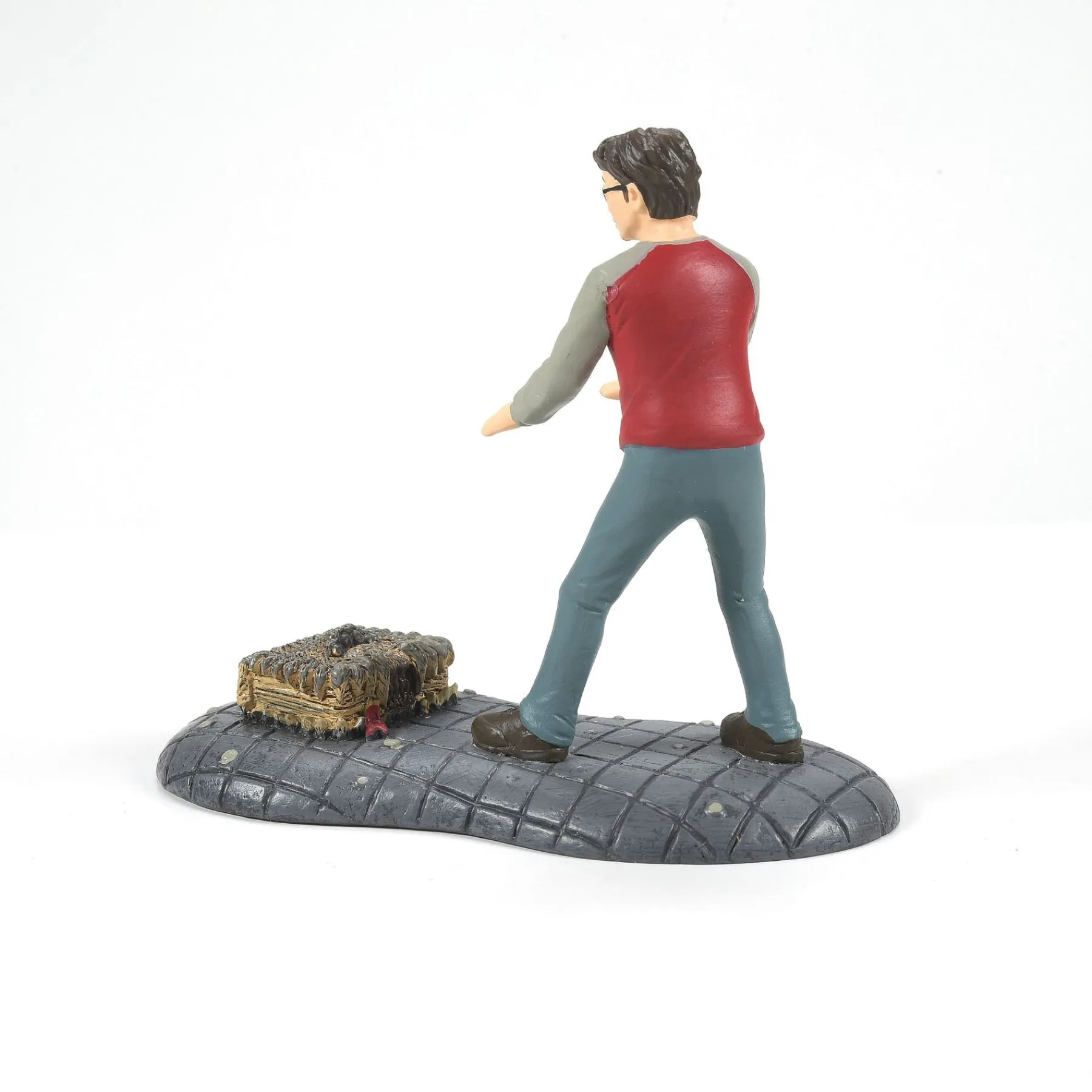 Department 56 Harry Potter™ Village>Harry & His Monster Book